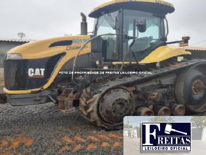 TRATOR CAT CHALLENGER MT 165B