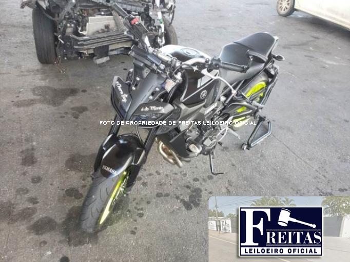 YAMAHA MT-09 850 21/21