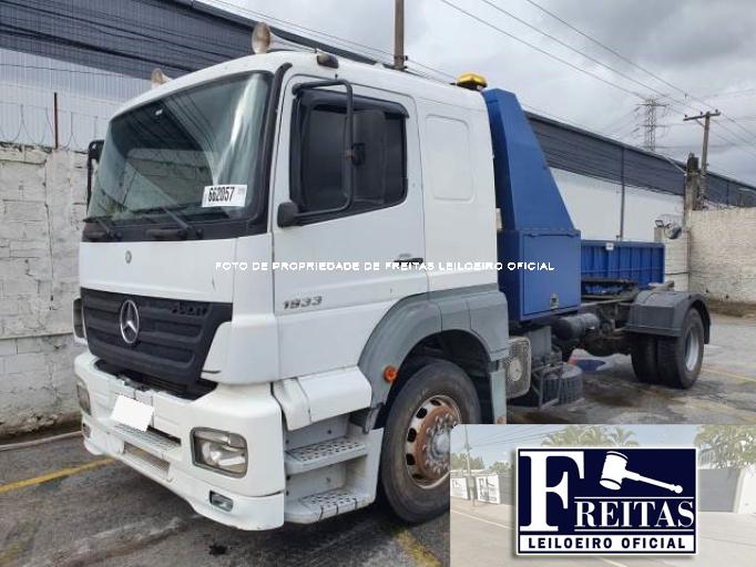 MERCEDES BENZ AXOR 1933 06/06