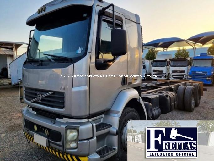 VOLVO VM260 08/08