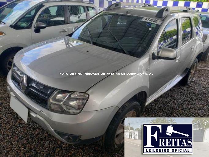 RENAULT DUSTER 18/18