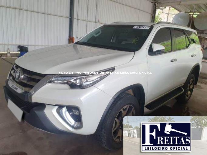 TOYOTA HILUX SW4 20/20