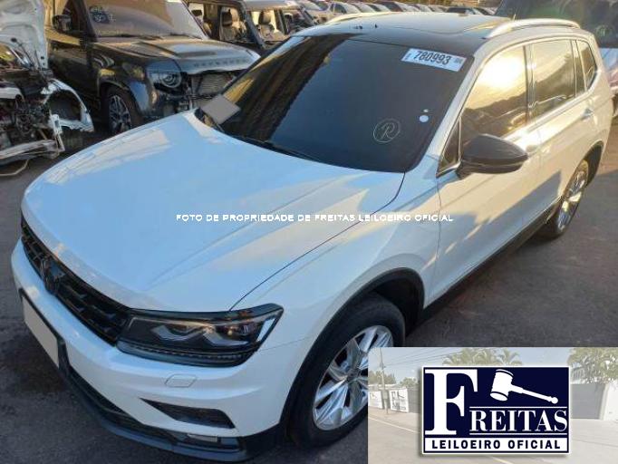 VOLKSWAGEN TIGUAN 18/18