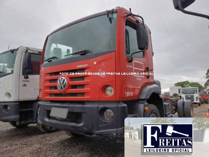 VOLKSWAGEN CONSTELLATION 21/22