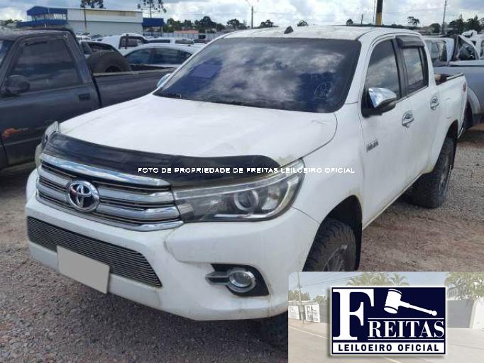 TOYOTA HILUX CD 16/16