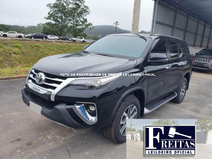 TOYOTA HILUX SW4 20/20