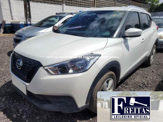 NISSAN KICKS 20/20